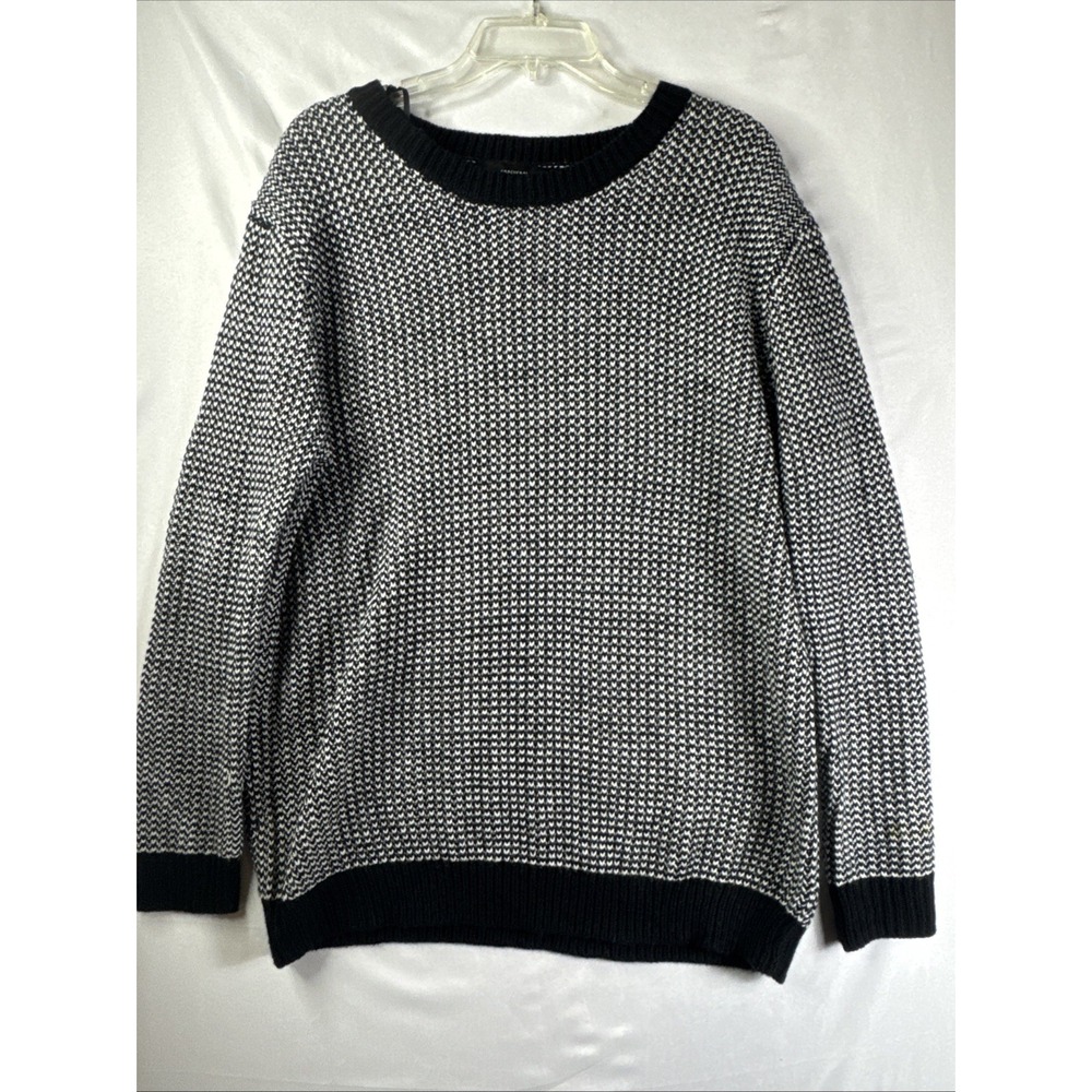 Forever‎ 21 Sweater Knit Black And White Size Large Sweatshirt Crewneck